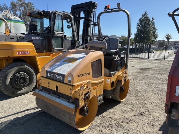 2018-volvo-dd25b-image-1