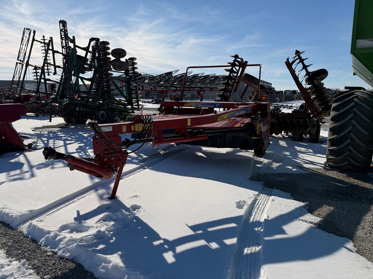 2017-new-holland-h7330-image-12