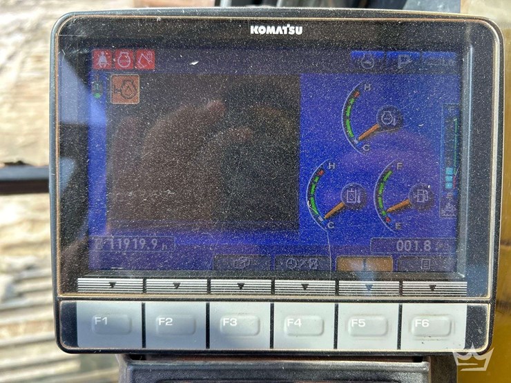 2016-komatsu-pc360lc-11-hydraulic-excavator-image-13