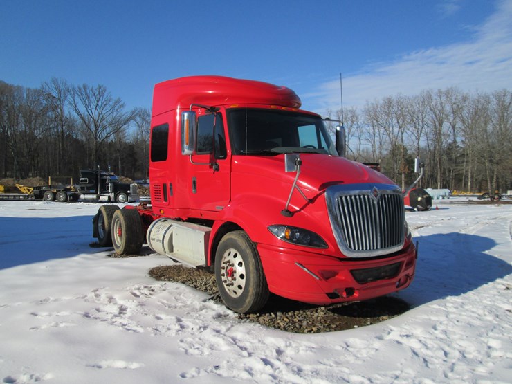 2017-international-prostar-image-2