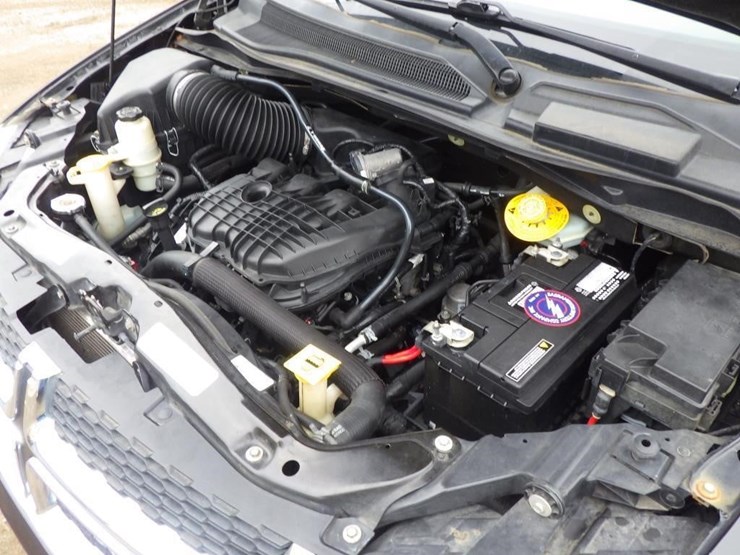 2017-dodge-grand-caravan-image-10