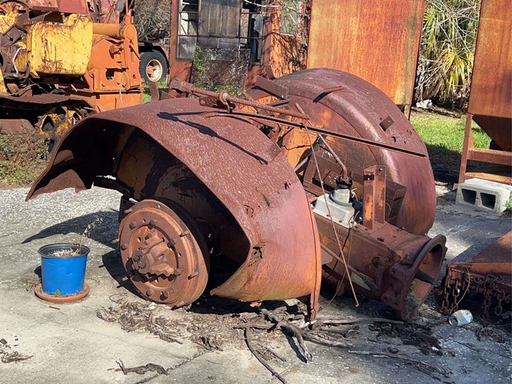 minneapolis-moline-orchard-transmission-and-rear-end-image-1