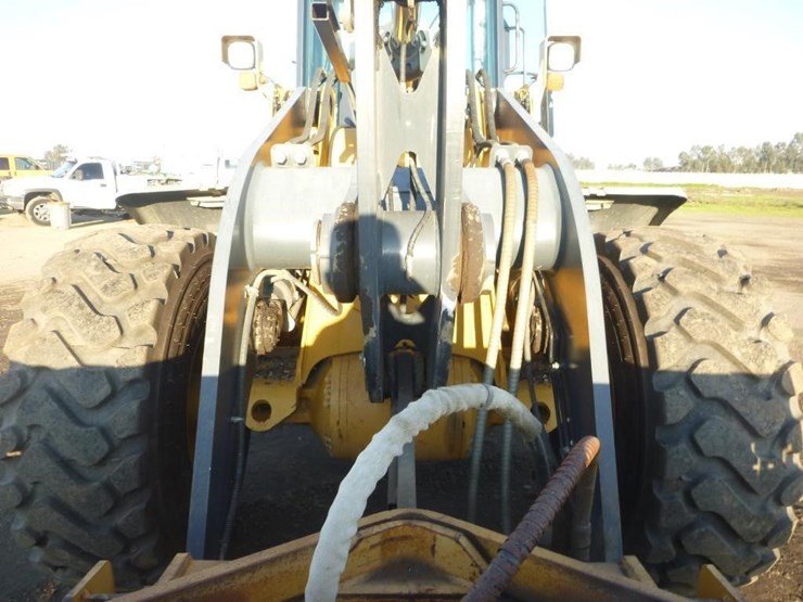 2005-deere-624j-image-19