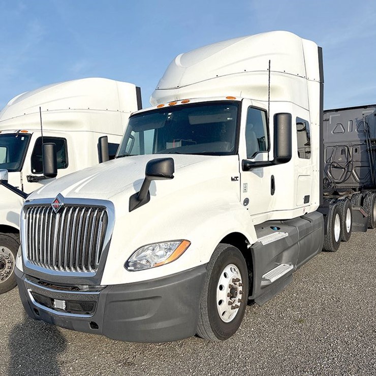 2019 INTERNATIONAL LT