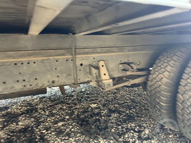 1997-isuzu-npr-image-23