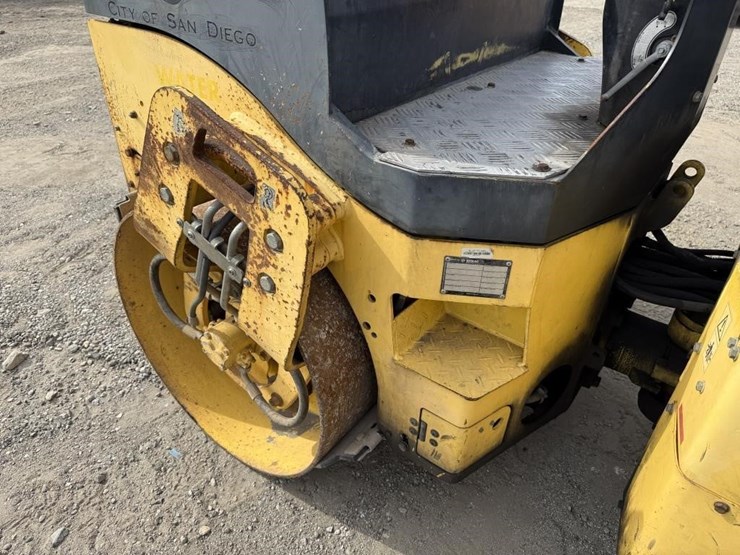 2014-bomag-bw120-image-13