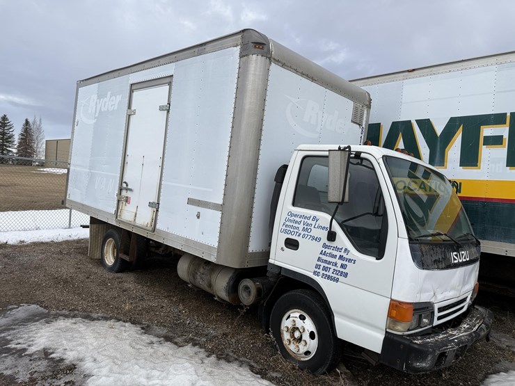 1998-isuzu-npr-image-1