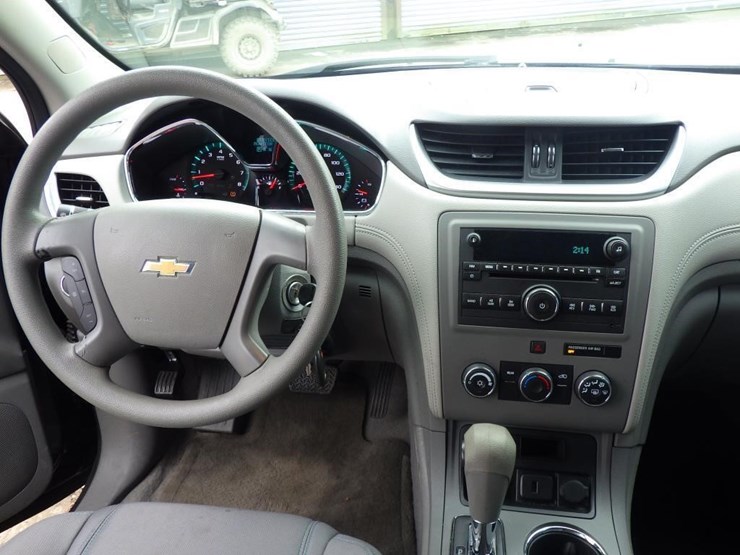 2015-chevrolet-traverse-image-9