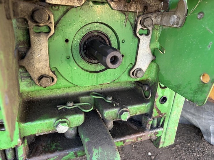 2005-john-deere-7220-image-14