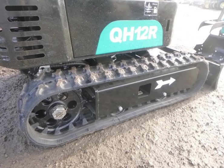 agt-qh12r-hydraulic-excavator-image-28