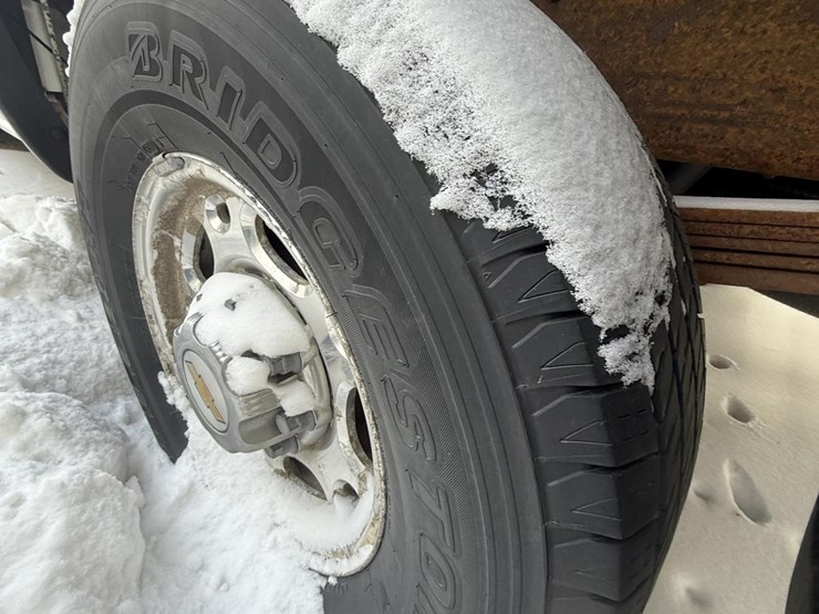 2003-chevrolet-silverado-2500-image-9