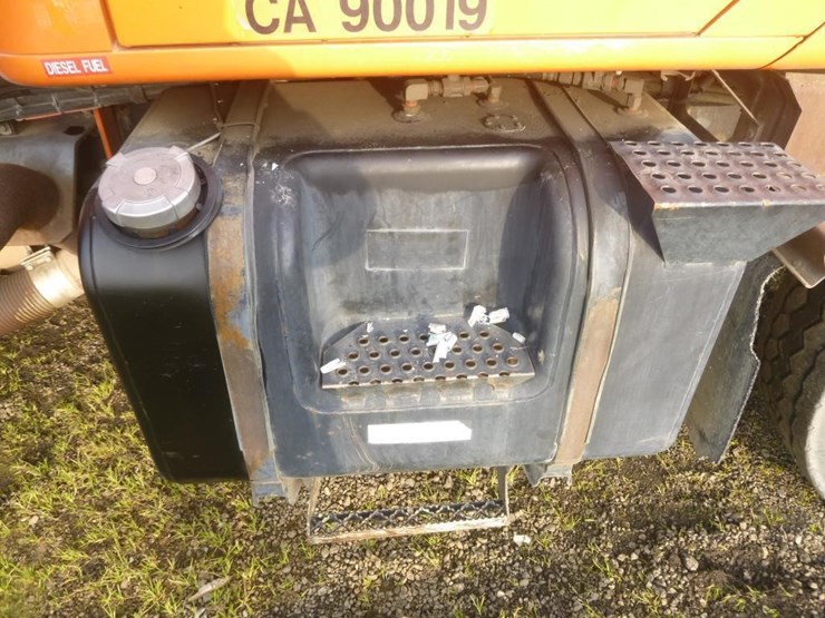 2001-international-2574-image-25