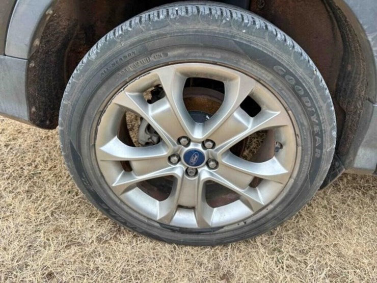 2014-ford-escape-image-14