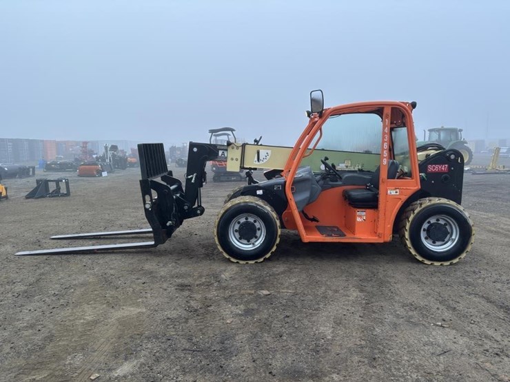 2015-jlg-g5-18a-image-5