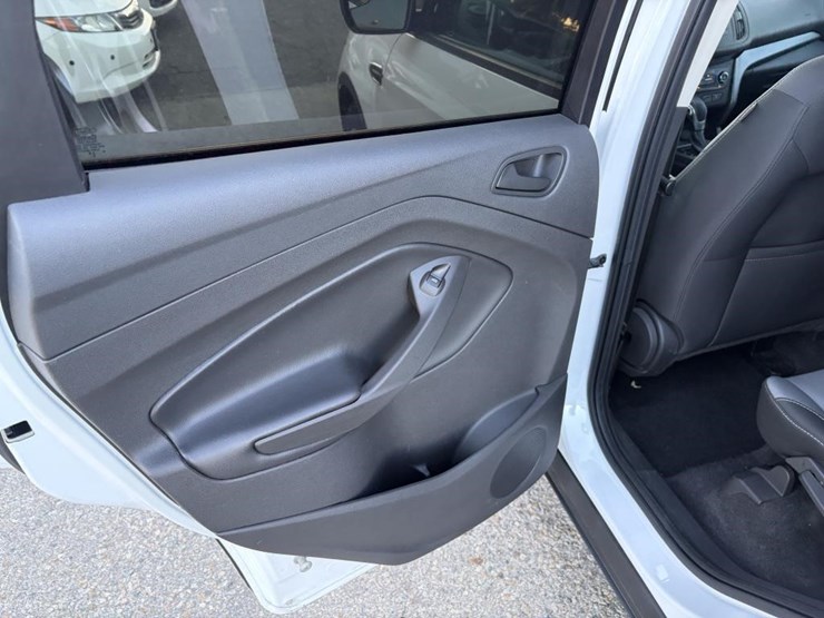 2017-ford-escape-image-17