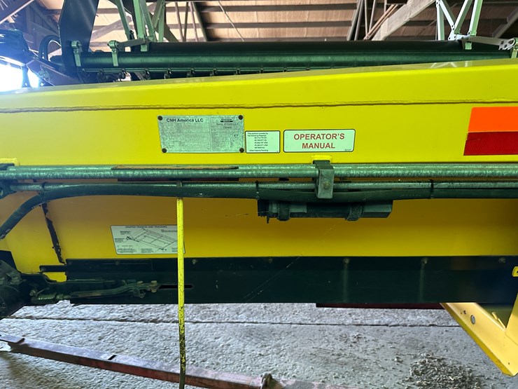 2011-new-holland-92c-image-18