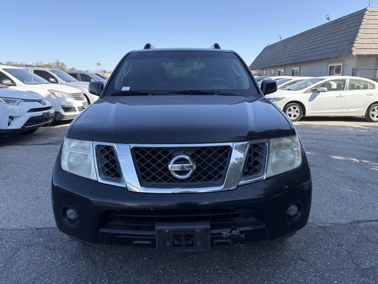 2012-nissan-pathfinder-image-5