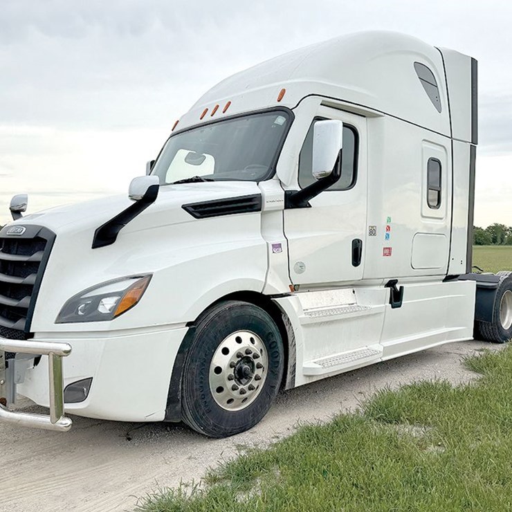 2024 FREIGHTLINER CASCADIA 126