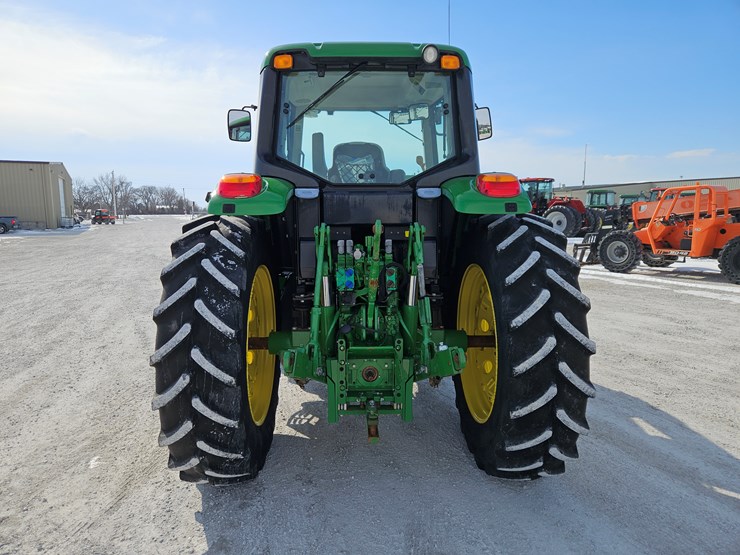 2020-john-deere-6145m-image-16