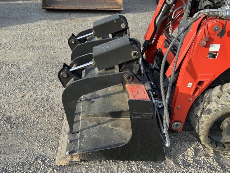 2024-kubota-svl75-3-image-5