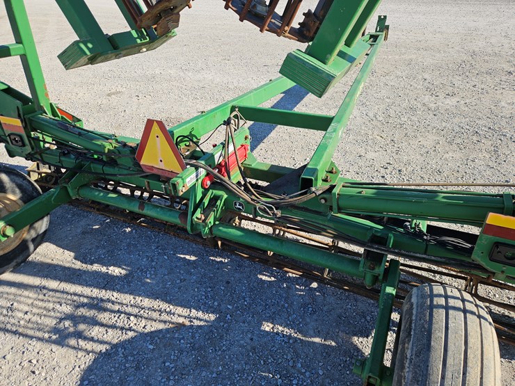 2008-john-deere-200-image-8