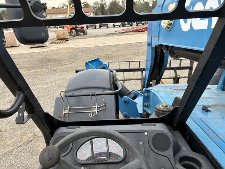 2015-genie-gth1056-image-19