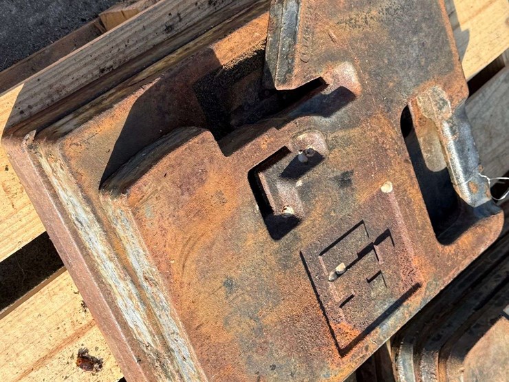 (3)-international-harvester-suitcase-weights-image-3