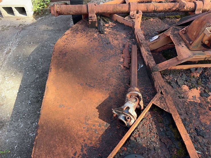 7’-bush-hog-pull-type-mower-image-10