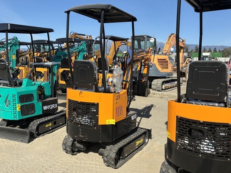 2025-vicsec-vc13-hydraulic-excavator-image-3