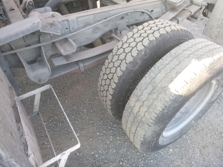 2001-ford-f350-image-21