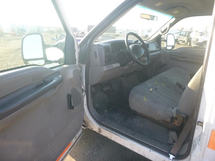 2001-ford-f350-image-11