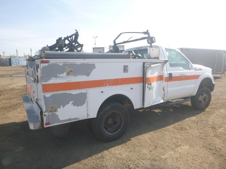 2014-ford-f350-image-3