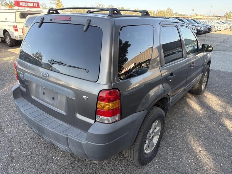 2006-ford-escape-xlt-image-3