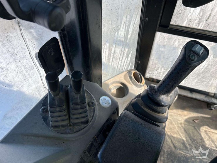 2010-jcb-3cx-image-16