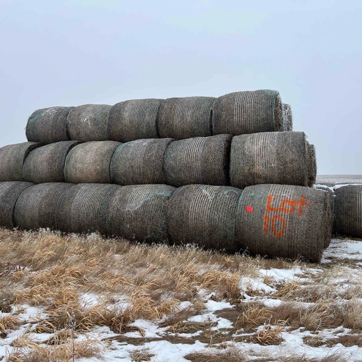 2025 JOHN DEERE 561M