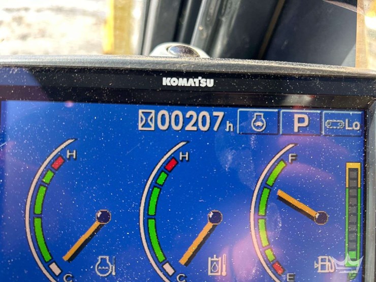 2013-komatsu-pc200-image-8