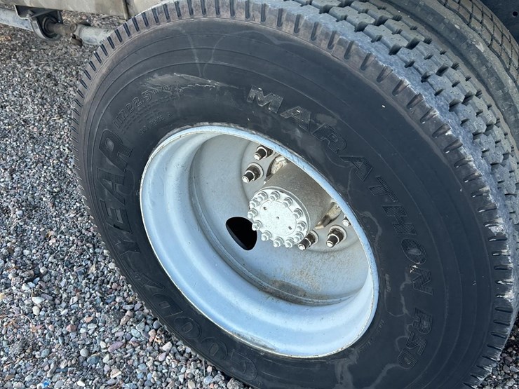 1998-isuzu-ftr-image-37