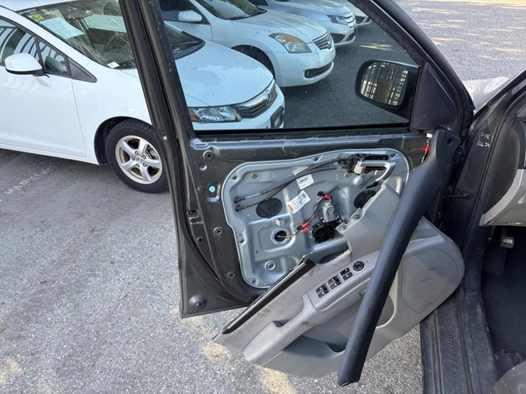 2009-hyundai-santa-fe-image-10