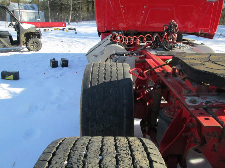 2017-international-prostar-image-6