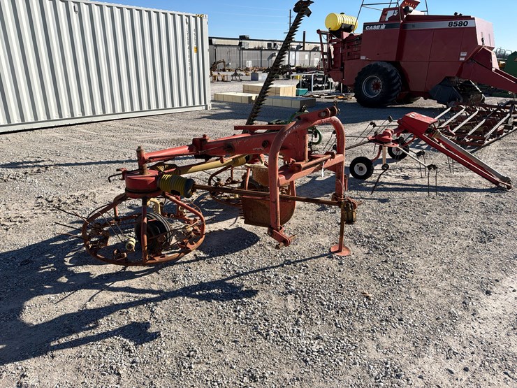 #210494-•-kuhn-pz-h360-tedder-image-1