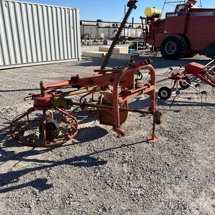 #210494 • Kuhn PZ H360 Tedder