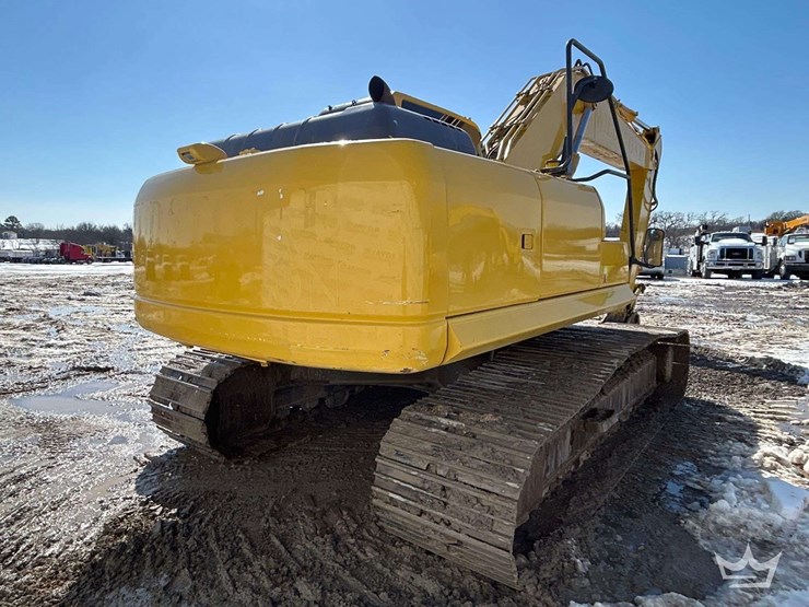 2013-komatsu-pc200-image-3