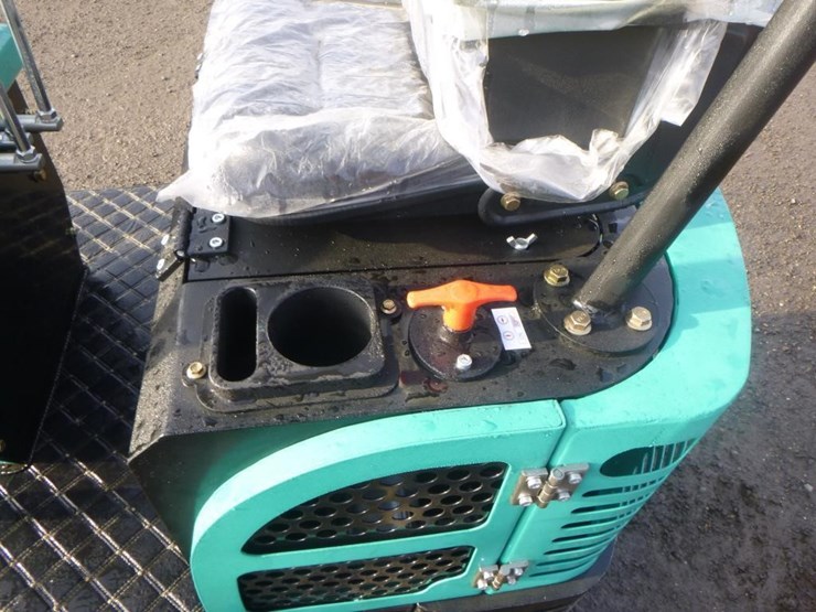 agt-qh12r-hydraulic-excavator-image-22