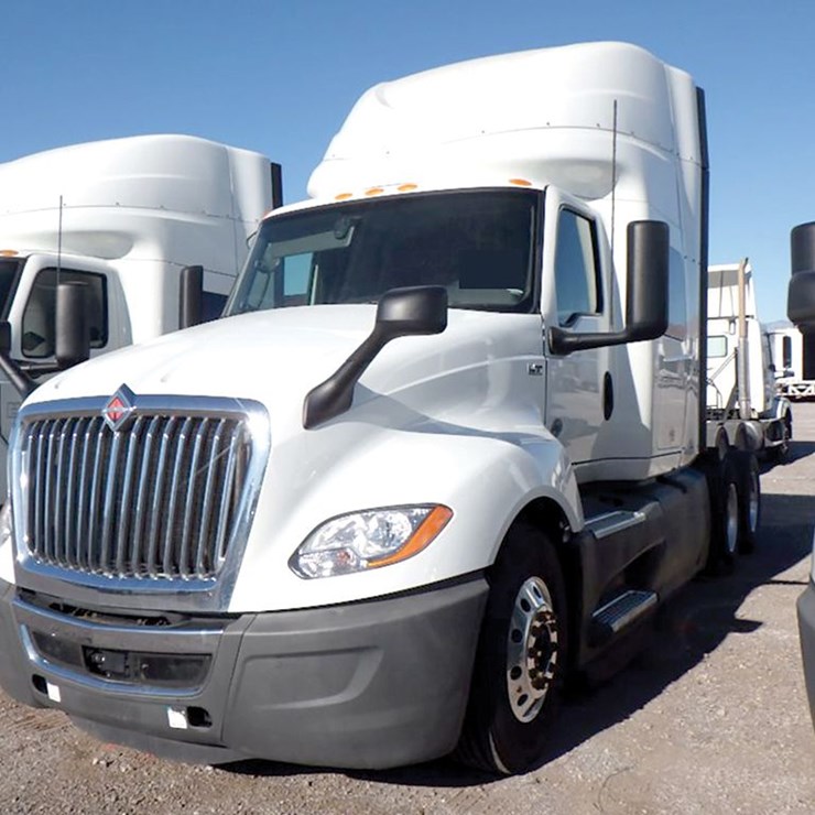 2021 INTERNATIONAL LT