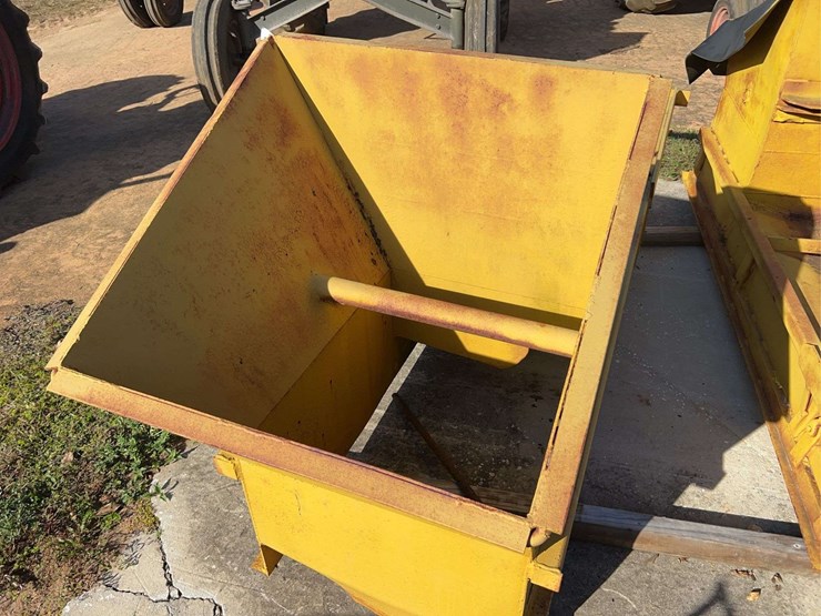 (3)-belt-elevator-funnel-bins-image-14