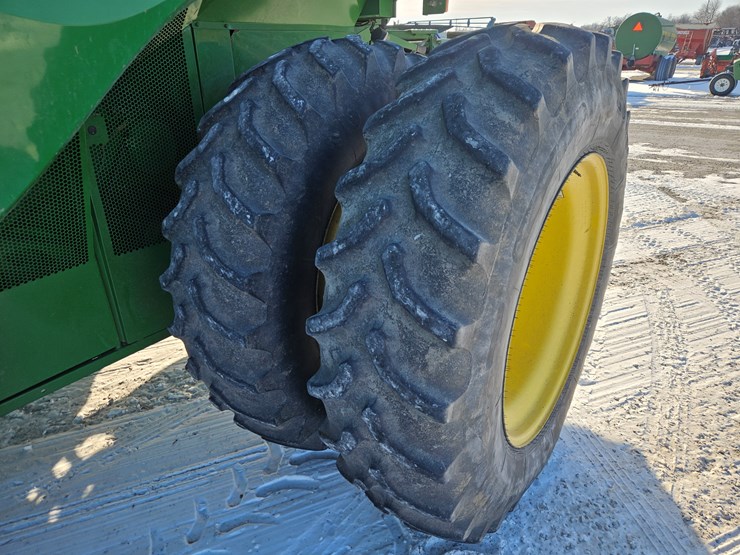 2012-john-deere-s670-image-26