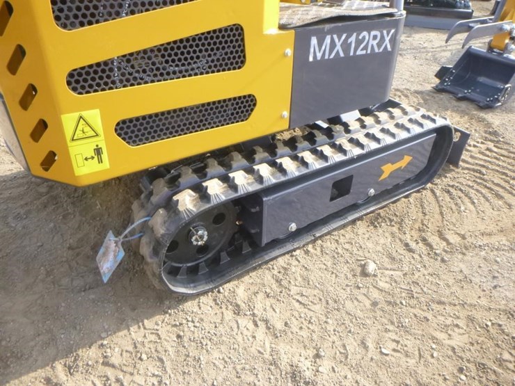 agt-mx12rx-hydraulic-excavator-image-27