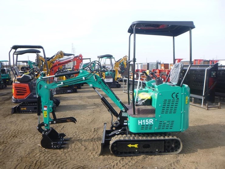 2025-agt-h15r-hydraulic-excavator-image-5