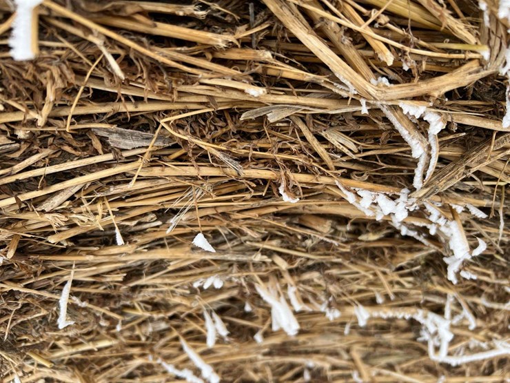 2025-john-deere-561m-image-9