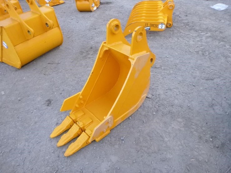 caterpillar-305-image-1